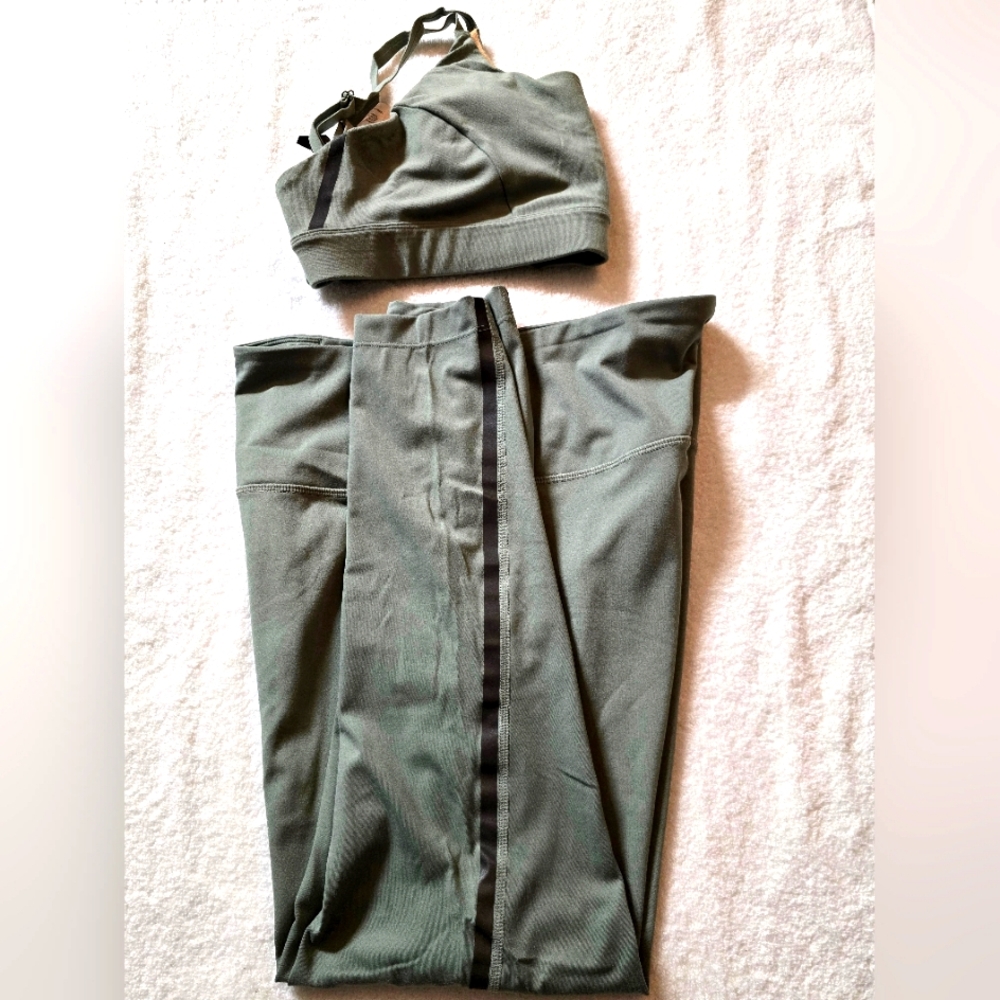 MPG Sport Yoga/Leggings Set, Size L, light green color